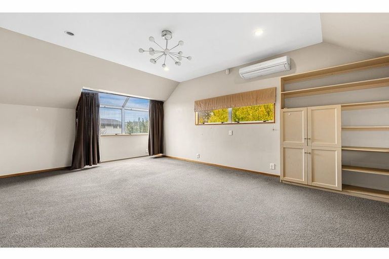 Photo of property in 3 Quirk Place, Sockburn, Christchurch, 8042