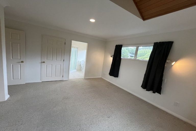 Photo of property in 43a Winara Avenue, Waikanae, 5036