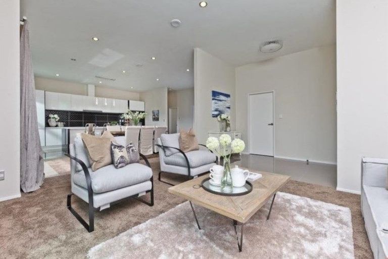 Photo of property in 9 Desmond Road, Silverdale, 0932