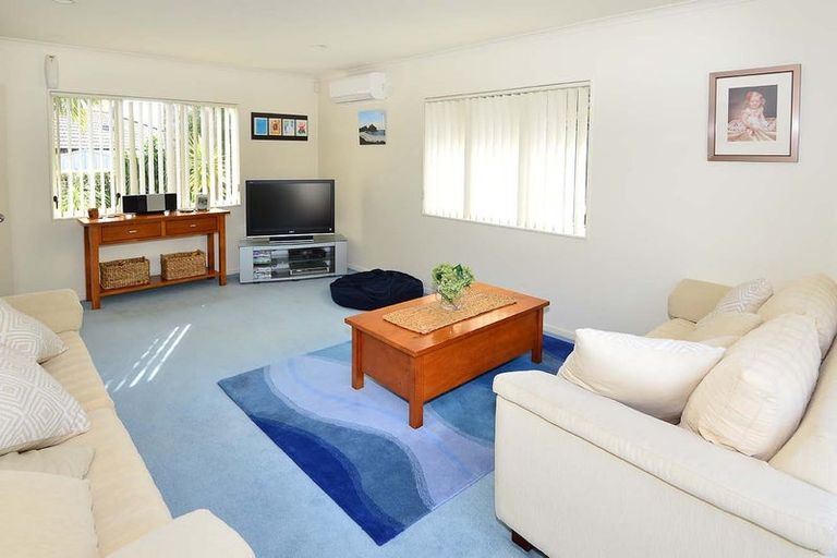 Photo of property in 9 Jelas Road, Red Beach, 0932