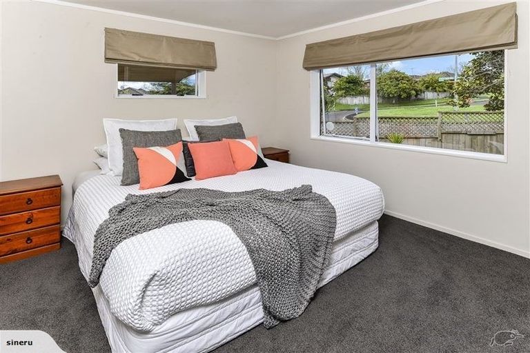 Photo of property in 2 Yale Place, Albany, Auckland, 0632