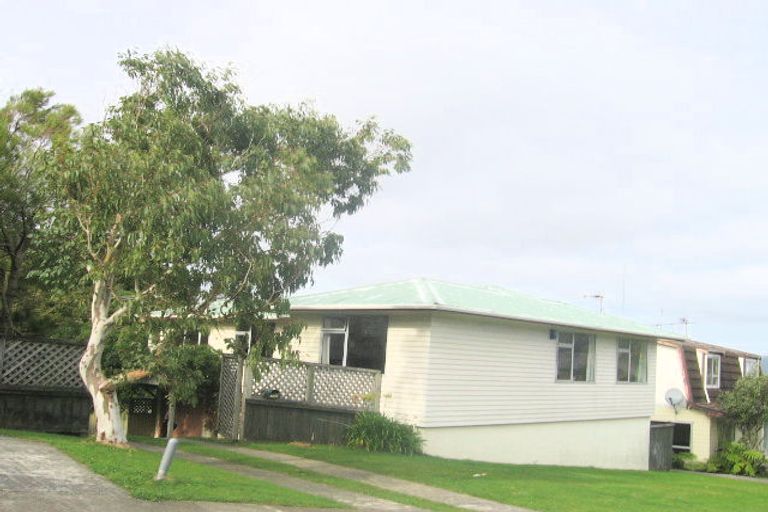 Photo of property in 202 Dowse Drive, Maungaraki, Lower Hutt, 5010