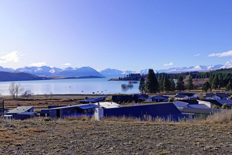 Photo of property in 2 Rankin Rise, Lake Tekapo, 7999