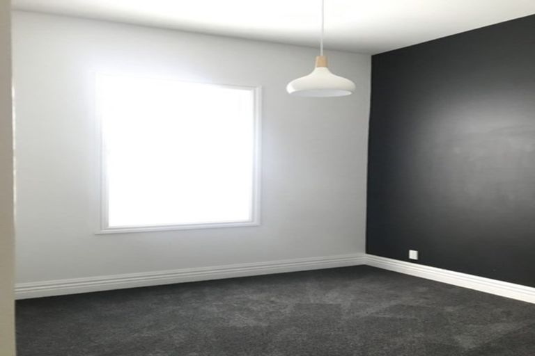 Photo of property in 13 Derwent Street, Island Bay, Wellington, 6023