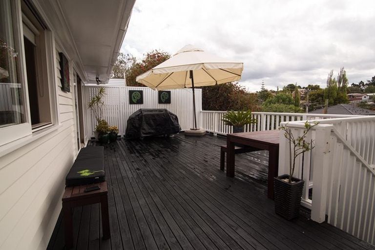 Photo of property in 4 Tomo Street, New Lynn, Auckland, 0600