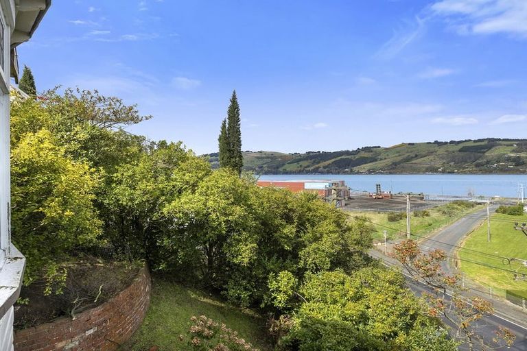 Photo of property in 151 Ravensbourne Road, Ravensbourne, Dunedin, 9022