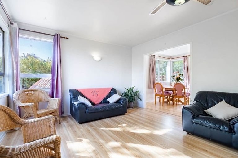 Photo of property in 5 Terra Nova Street, Glen Eden, Auckland, 0602