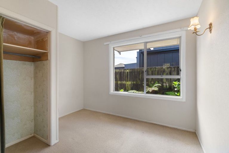 Photo of property in 1/50 Kilmarnock Street, Riccarton, Christchurch, 8011