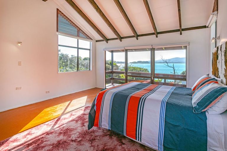 Photo of property in 19 Puriri Road, Te Kouma, Coromandel, 3581