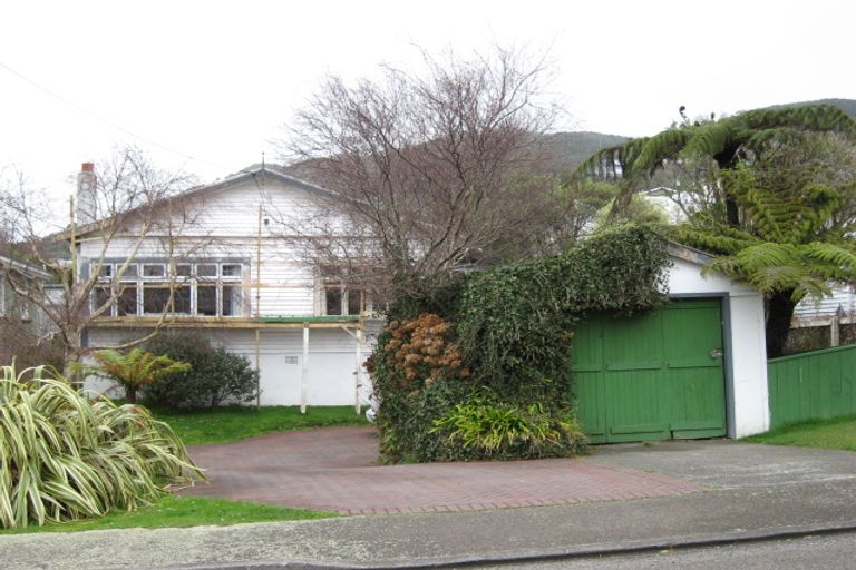 Photo of property in 7 Dasent Street, Karori, Wellington, 6012