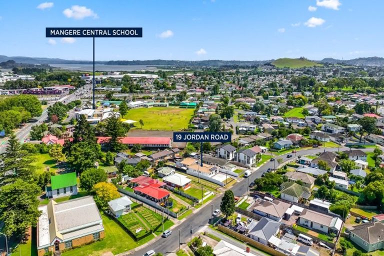 Photo of property in 19 Jordan Road, Mangere, Auckland, 2022