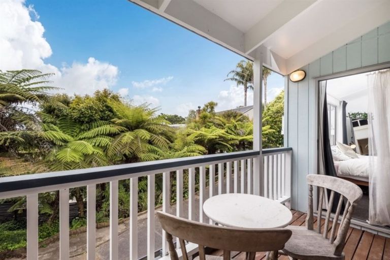 Photo of property in 90a Matipo Road, Mairangi Bay, Auckland, 0630