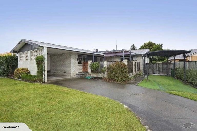 Photo of property in 13 Bale Place, Havelock North, 4130