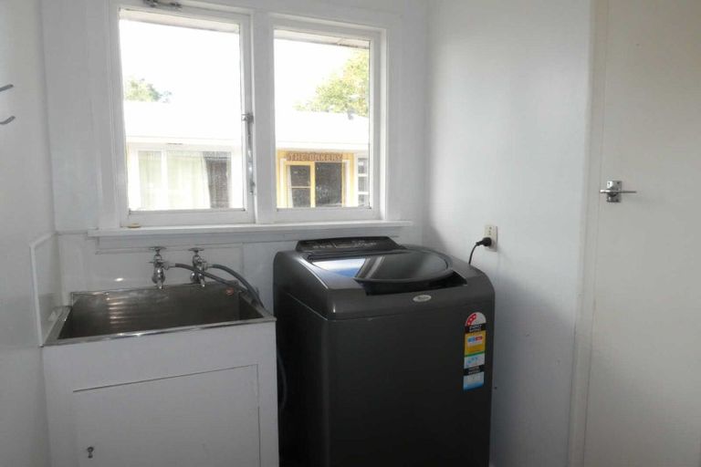 Photo of property in 8 Clonbern Place, Upper Riccarton, Christchurch, 8041