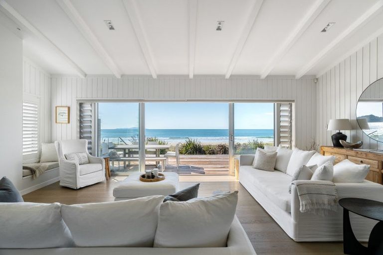 Photo of property in 212 Tangaroa Road, Whangamata, 3620