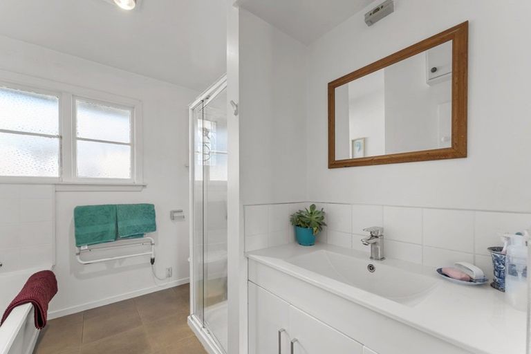 Photo of property in 12 Newport Street, Avondale, Christchurch, 8061