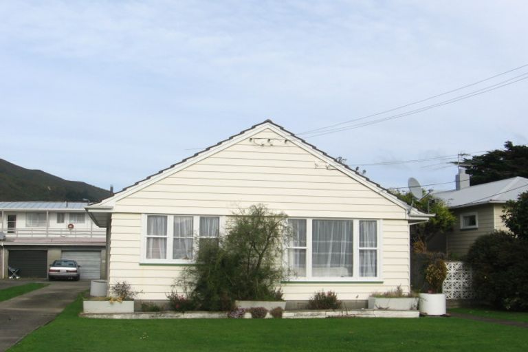 Photo of property in 3 Fairfield Avenue, Fairfield, Lower Hutt, 5011