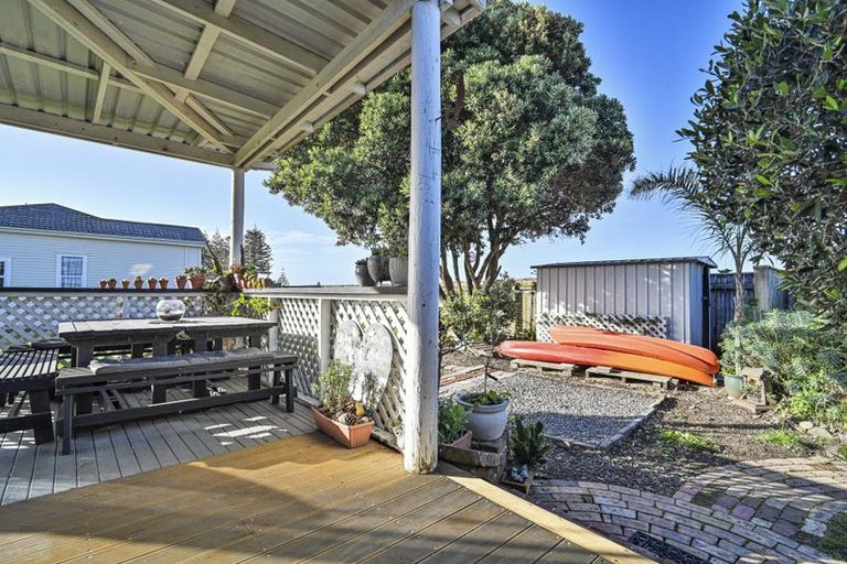 Photo of property in 214 Te Awa Avenue, Awatoto, Napier, 4110