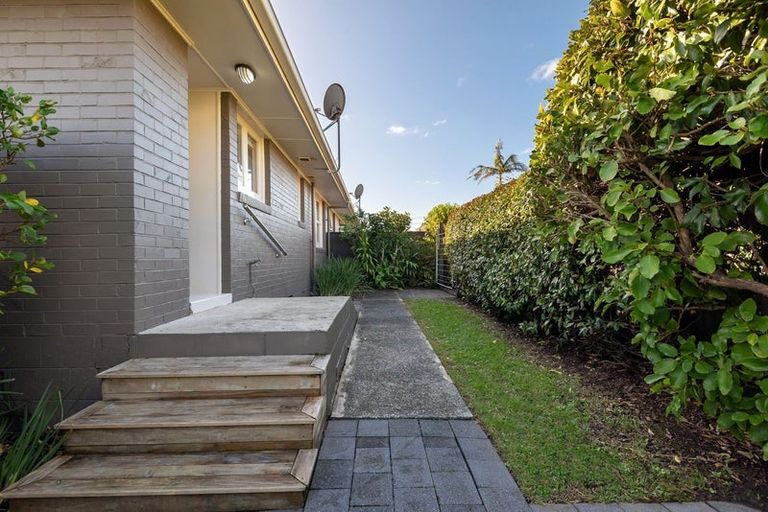 Photo of property in 3/61a Northboro Road, Belmont, Auckland, 0622
