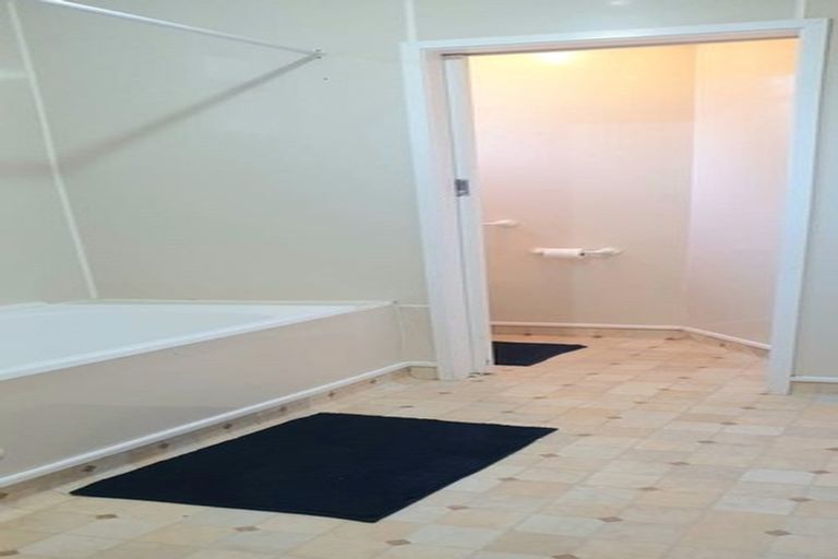 Photo of property in 22 Locking Street, Nelson South, Nelson, 7010