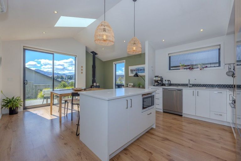 Photo of property in 20 Mount Nicholas Avenue, Wanaka, 9305