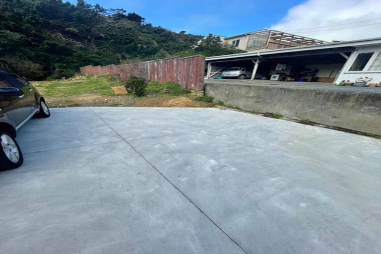 Photo of property in 52 Happy Valley Road, Owhiro Bay, Wellington, 6023