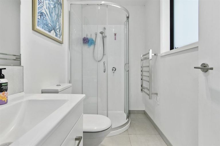 Photo of property in 28 Te Kio Crescent, Papamoa Beach, Papamoa, 3118