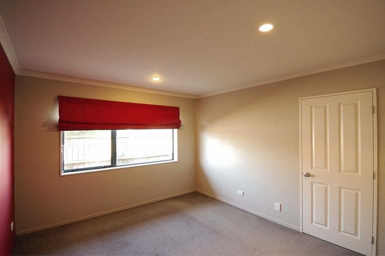 Photo of property in 33 Rolleston Drive, Rolleston, 7614