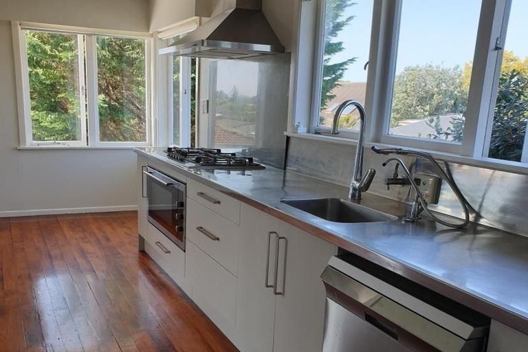 Photo of property in 1/56 Waipani Road, Te Atatu Peninsula, Auckland, 0610