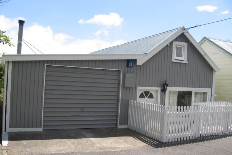 Photo of property in 44-46 Austin Street, Mount Victoria, Wellington, 6011