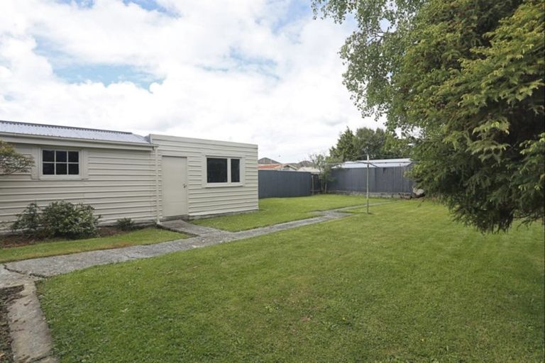 Photo of property in 107 Martin Street, Strathern, Invercargill, 9812