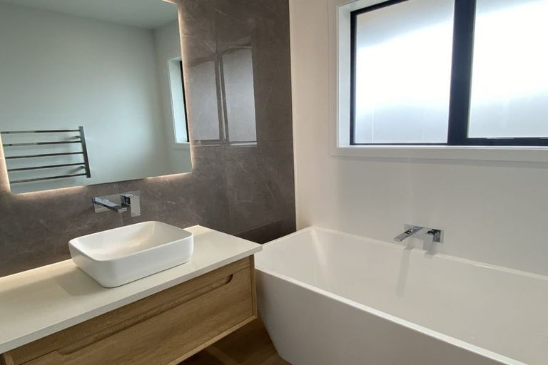 Photo of property in 6a Portnall Place, Parklands, Christchurch, 8083