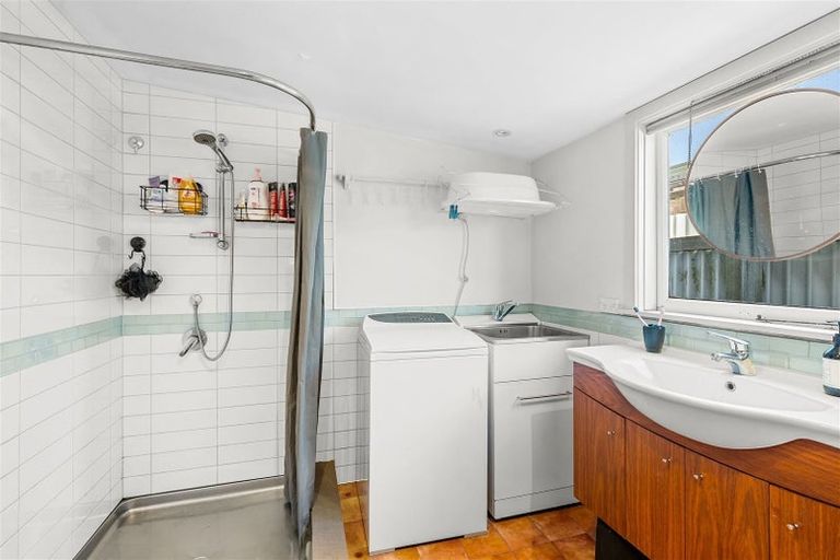 Photo of property in 173 Beach Road, North New Brighton, Christchurch, 8083