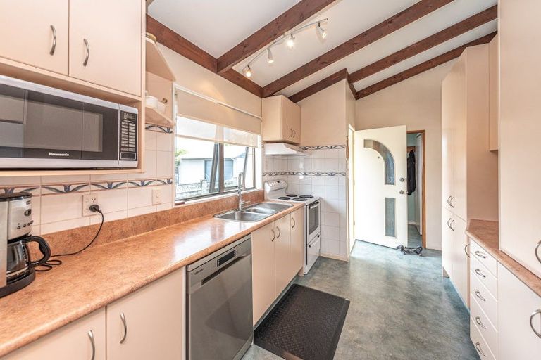 Photo of property in 15 Willow Place, Aramoho, Whanganui, 4500