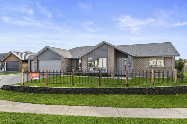 Photo of property in 2 Sydney Place, Flagstaff, Hamilton, 3210