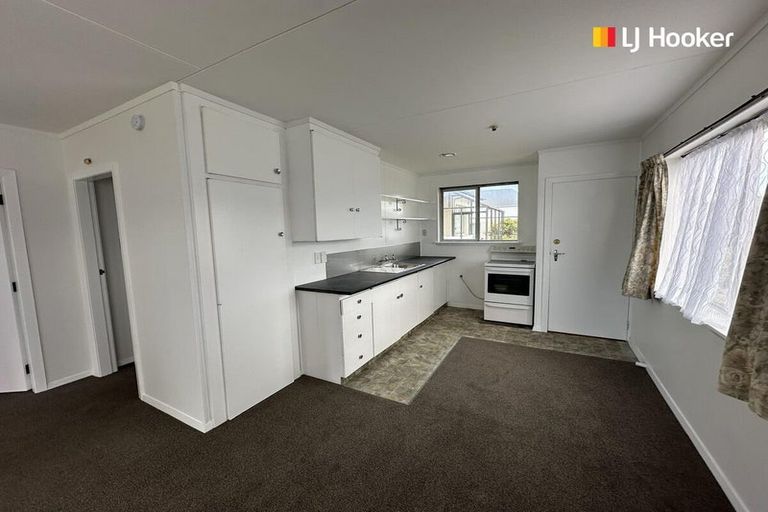 Photo of property in 105 Macandrew Road, South Dunedin, Dunedin, 9012