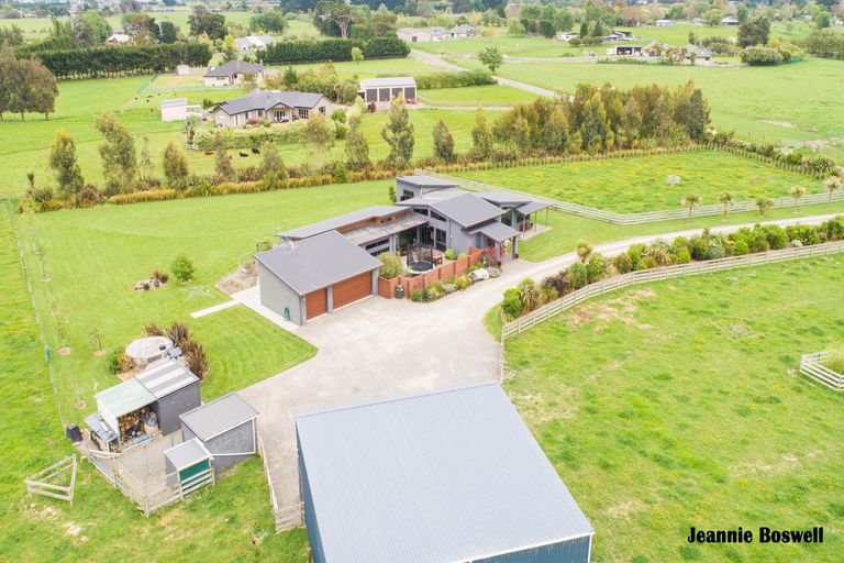 Photo of property in 5/454 Stoney Creek Road, Kelvin Grove, Palmerston North, 4470