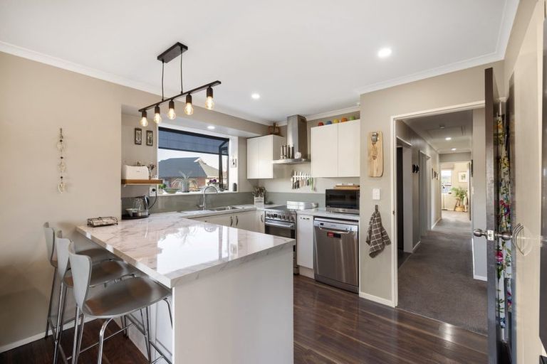 Photo of property in 14 Blakeley Place, Kaiapoi, 7630