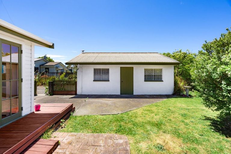 Photo of property in 95 Avondale Road, Greenmeadows, Napier, 4112
