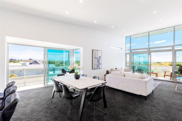 Photo of property in 9/272 Marine Parade, New Brighton, Christchurch, 8061