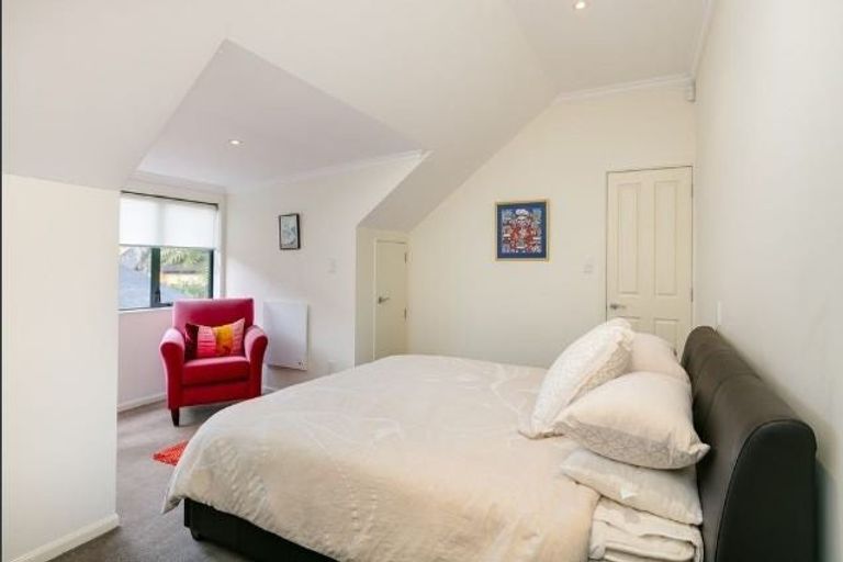 Photo of property in 61 Futuna Close, Karori, Wellington, 6012