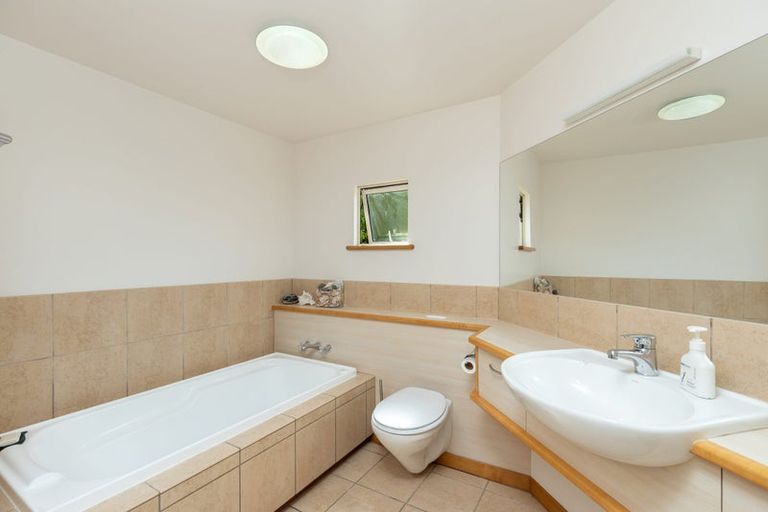 Photo of property in 70 Mytton Heights, Motueka, 7196