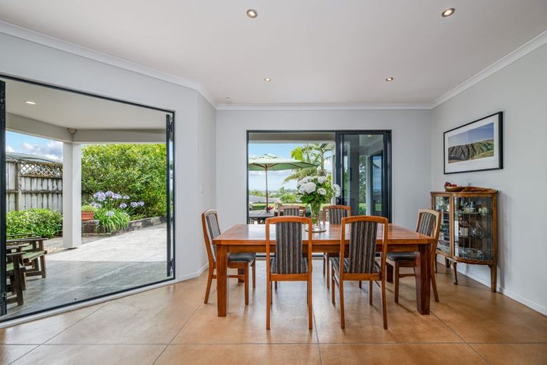 Photo of property in 19 Highfields Terrace, Henderson, Auckland, 0612