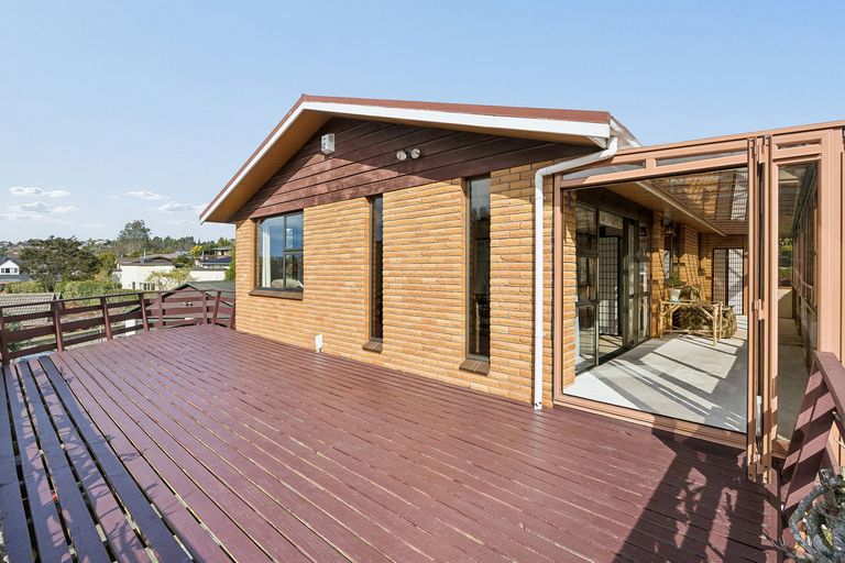 Photo of property in 99 Glenross Street, Glenross, Dunedin, 9011
