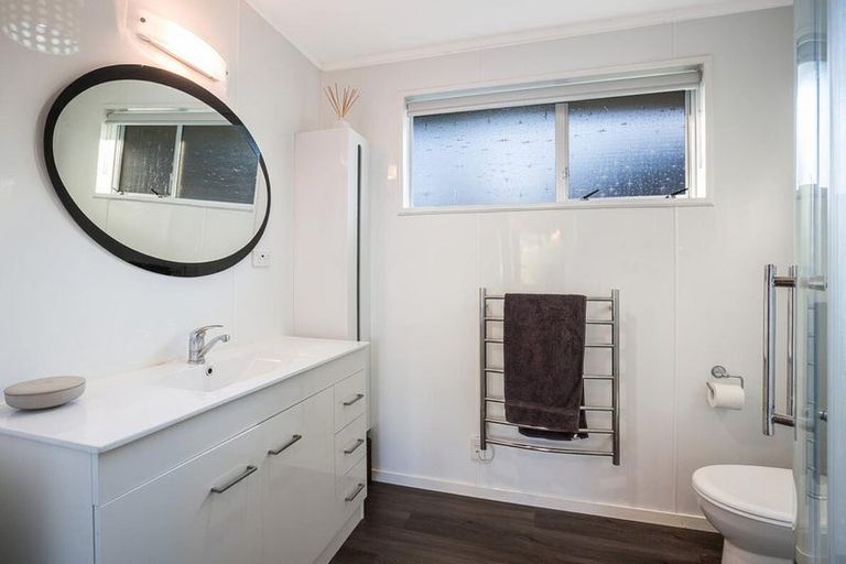 Photo of property in 28 Leeward Drive, Whitby, Porirua, 5024