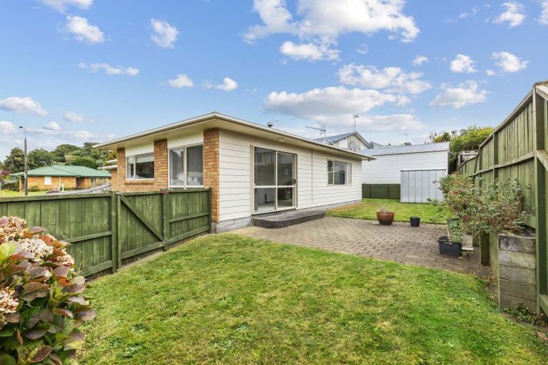 Photo of property in 4 Cyrus Street, Whalers Gate, New Plymouth, 4310
