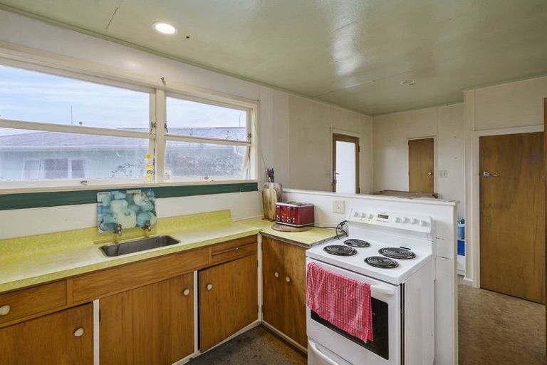 Photo of property in 1 Strathmore Place, Awapuni, Palmerston North, 4412