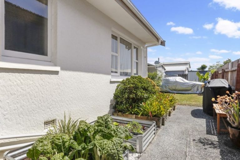 Photo of property in 1/5 Wellesley Road, Mangere Bridge, Auckland, 2022