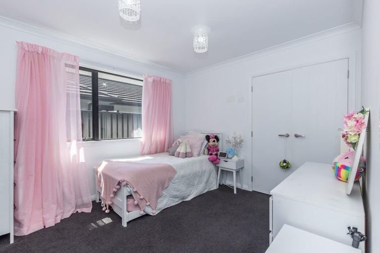 Photo of property in 2 Oak Ridge Drive, Te Awamutu, 3800