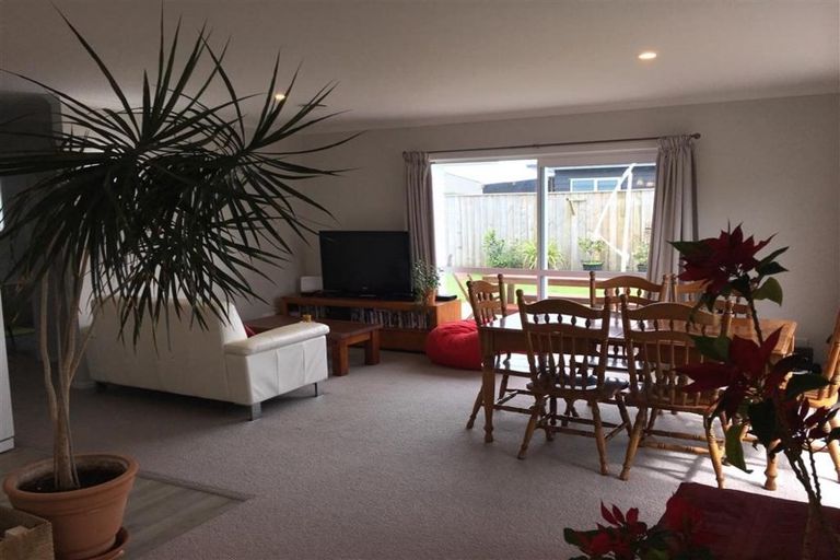 Photo of property in 14 Linwood Drive, Paraparaumu, 5032